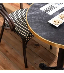 60 cm verstelbare zwartmarmeren terrastafel en 2 zwarte stoelen