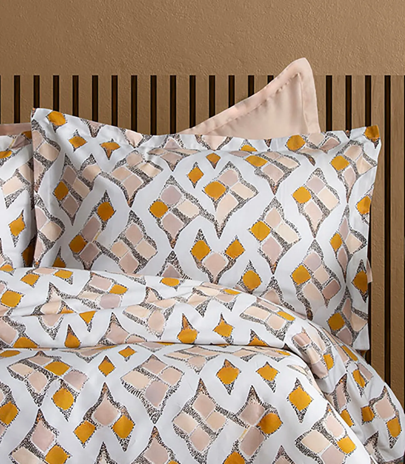 2 persoons beddengoed 240x220 cm+2 kussenslopen 63x63 cm katoensatijn