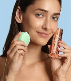 BEAR 2 go Pistachio | Compact microcurrent apparaat met 6 intensiteiten en 2 microcurrent patronen