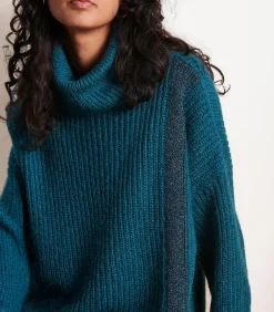 Blauw iriserende gebreide trui, lange mouwen, col