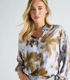 Bloes in viscose met blauw en taupe print