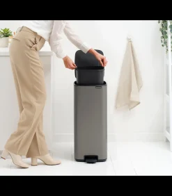 Brabantia Bo Pedaalemmer, 30 liter, stil sluitend, kunststof binnenemmer - Platinum