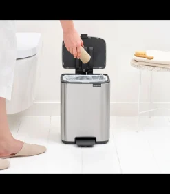 Brabantia Bo Pedaalemmer, 7 liter, stil sluitend, kunststof binnenemmer - Matt Steel Fingerprint Proof