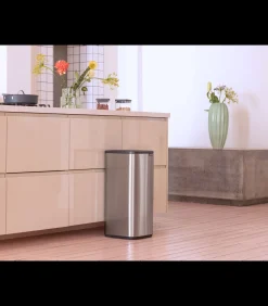 Brabantia Bo Touch Bin, 30 liter - Matt Steel Fingerprint Proof