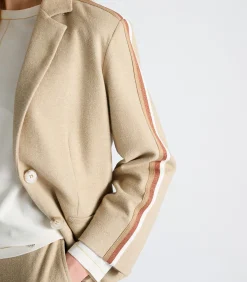 Camel blazer met originele strepen op de schouders