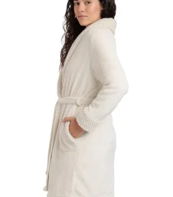 Climbing Toga Flowers