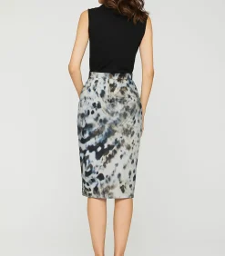 Elastische gabardine kokerrok met luipaardprint