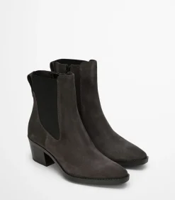 Enkellaarsje in westernstijl