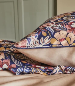 Folk Flowers - Laken in katoen satijn met print 180x290cm