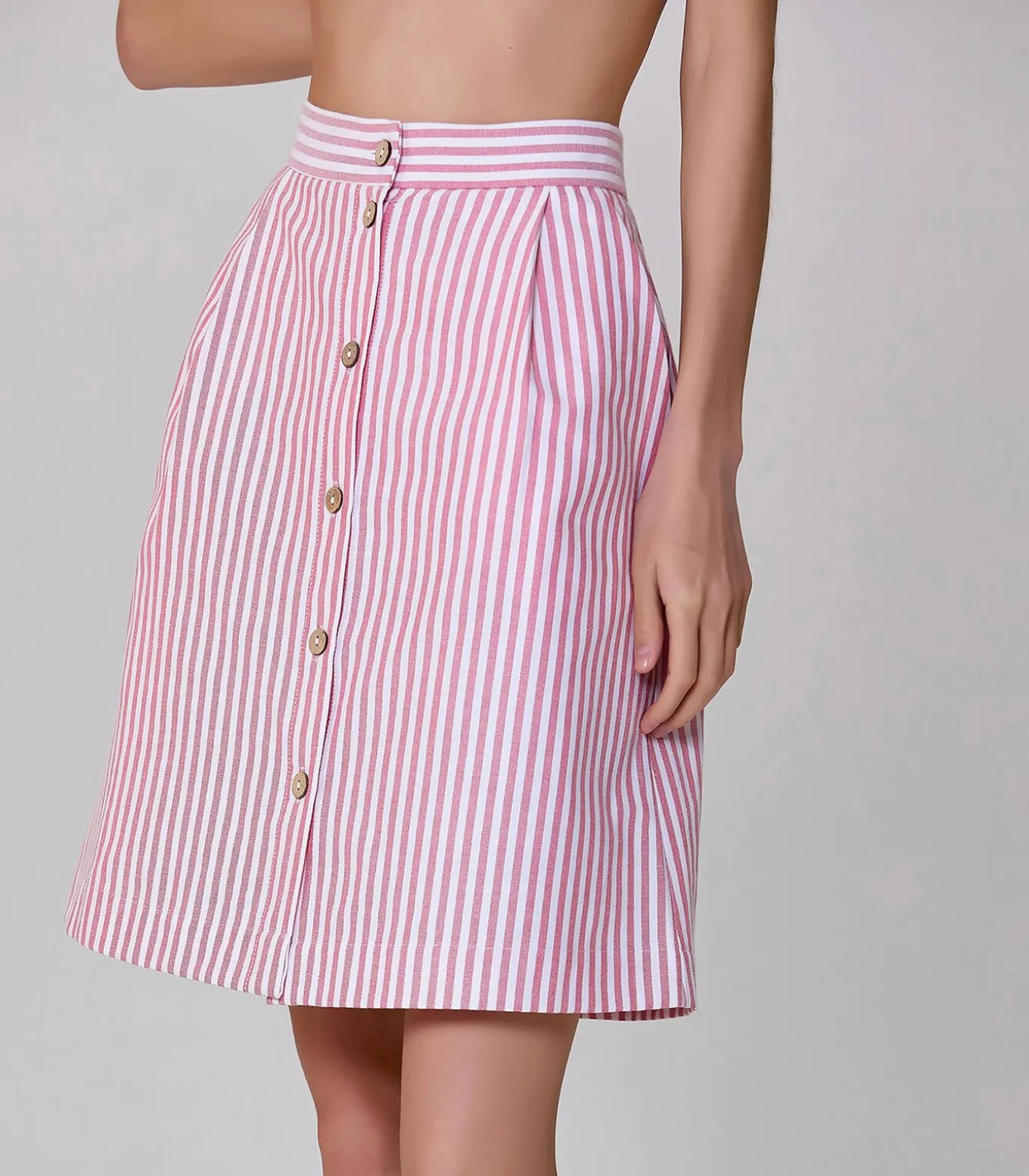Gestreepte korte rok met knopen