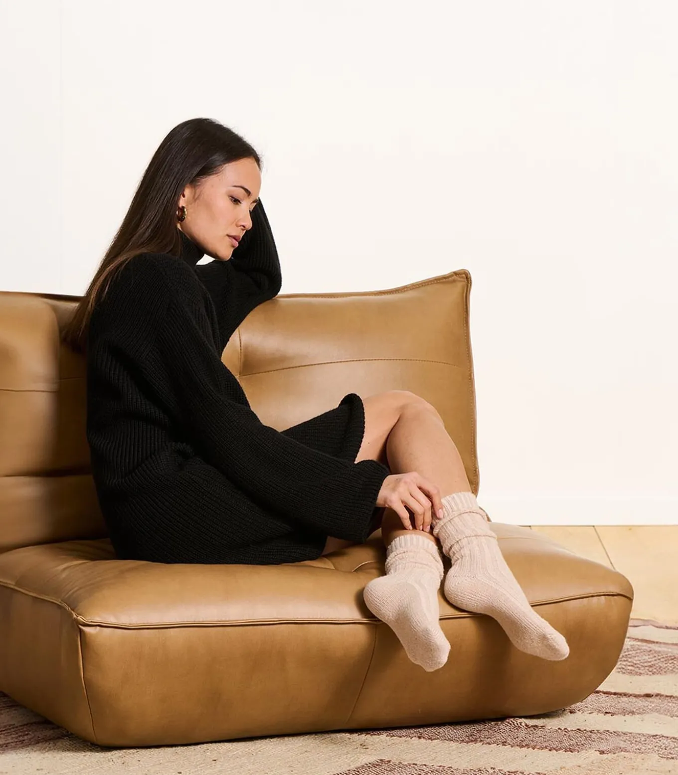 Hoge sokken met grijze en beige lurex