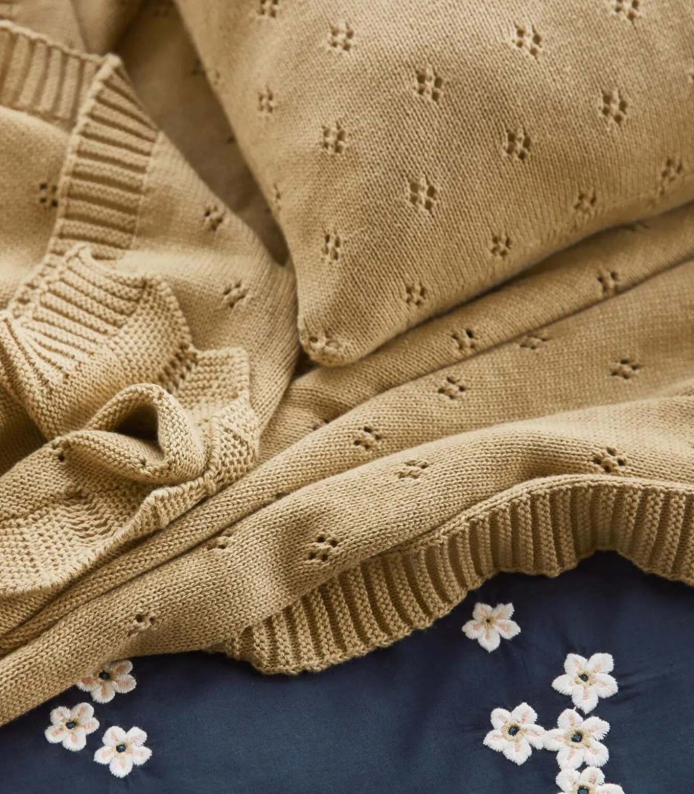 KNITTED AJOUR - Plaid