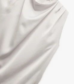 Koton Sleeveless Satin Blouse