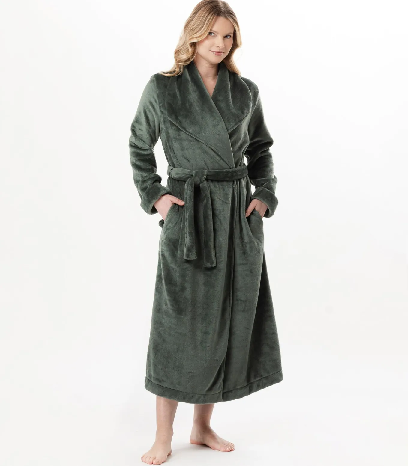 Lange badjas met overslag van flanellen badstof ESSENTIEL 169