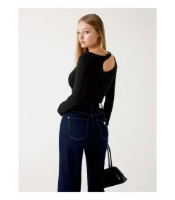 Ls Eleanor Buckle Top