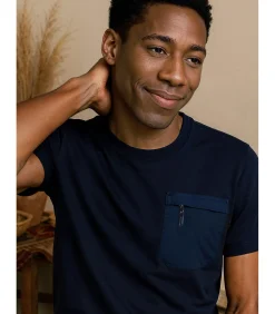 Marineblauw T-shirt voor heren met borstzakje