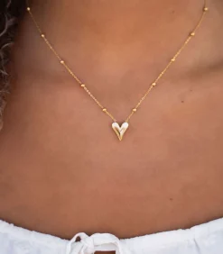 Middellange ketting met hartje