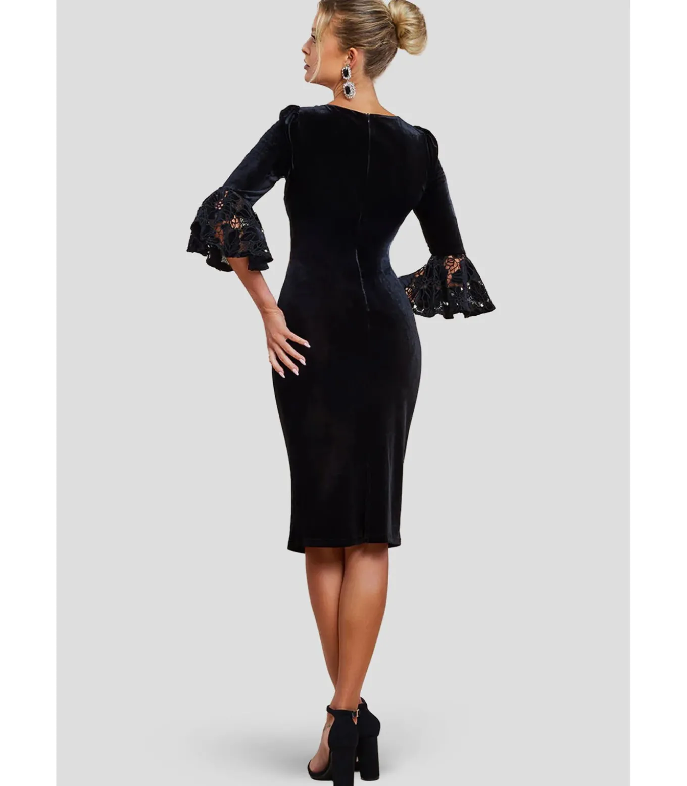 Midi-jurk “Crochet Velvet Wrap Midi Dress”