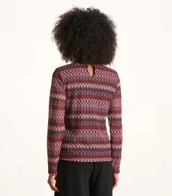 Rood gehaakt T-shirt met lange mouwen