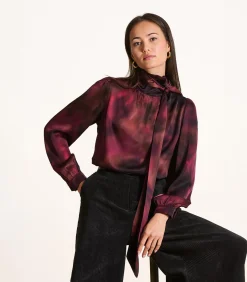 Rood topje met lange mouwen en print