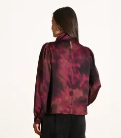 Rood topje met lange mouwen en print