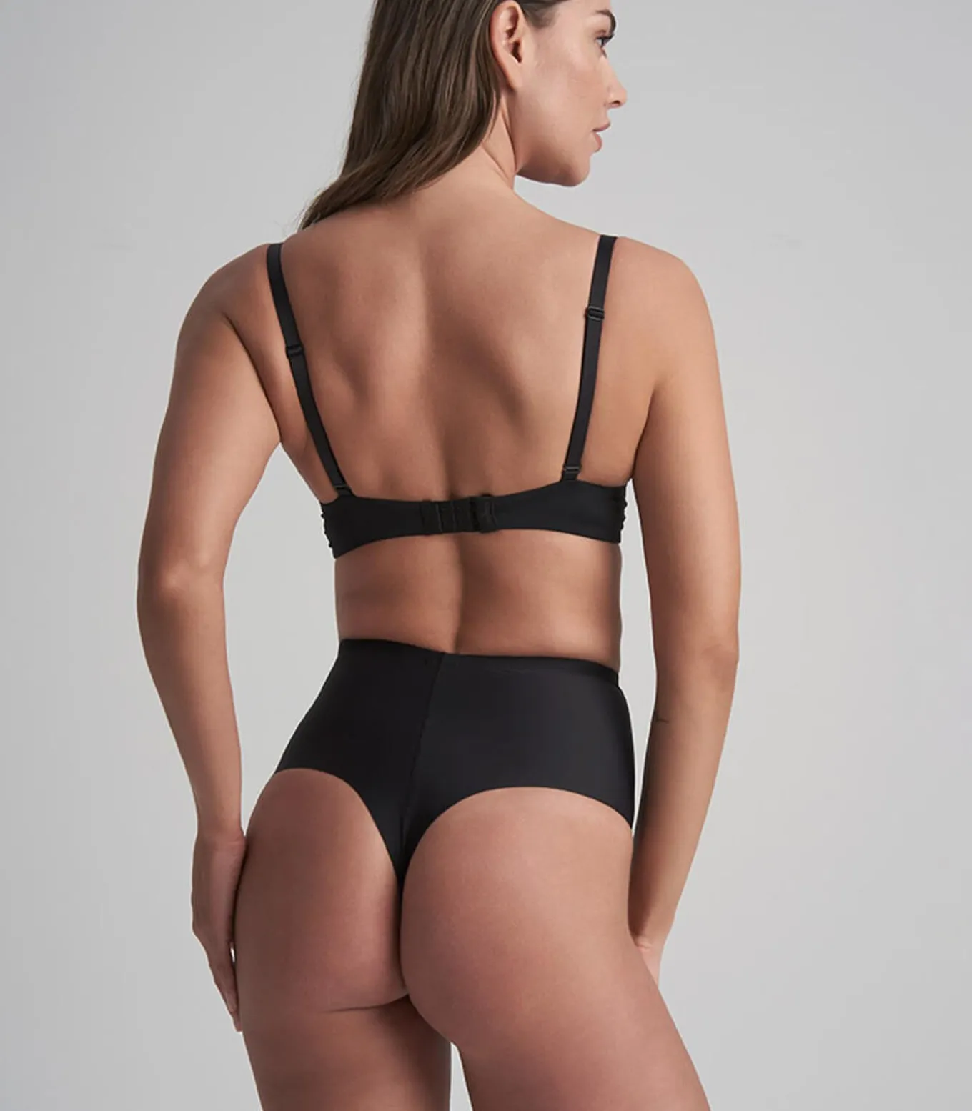 Sculpting Mid-Taille String