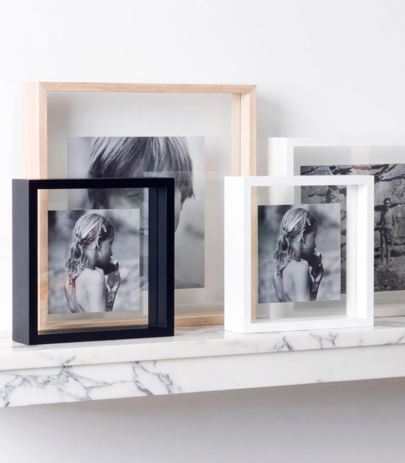 SQUARE FLOATING Box 25 x 25 wit