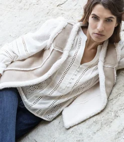 SVANY - Mouwloos sherpa-vest met een folk-uitstraling