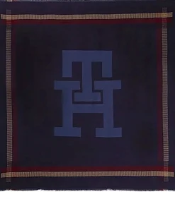 Th Varsity Ski Square