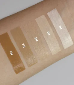 The Wake Up The Glow Lightweight Radiant Concealer