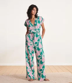 Vloeiend groen en roze broekpak met bloemenprint