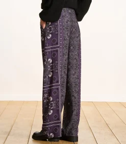 Vloeiende broek in pruimkleurige twill met sjaalprint