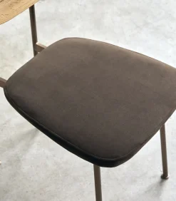 Yutapi - Eiken stoel brown